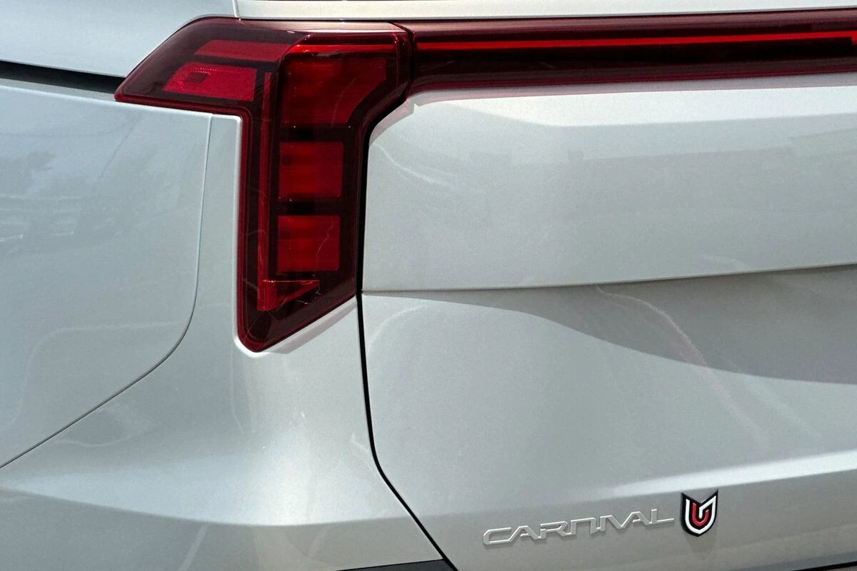 2026 Kia Carnival EX - Photo 29