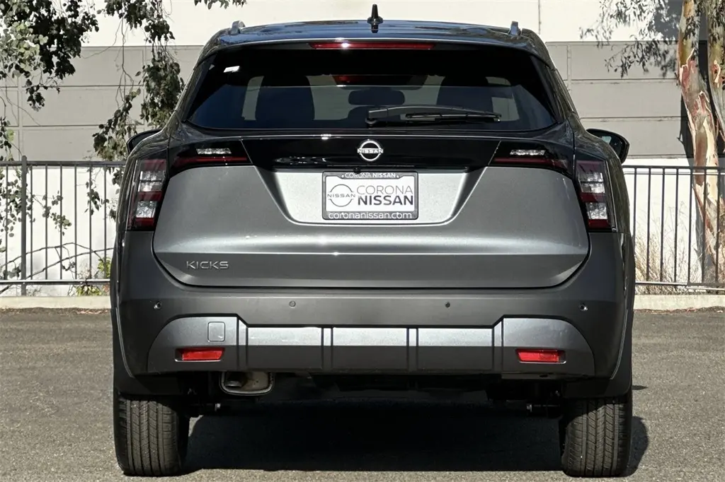 2026 Nissan Kicks SV photo 5