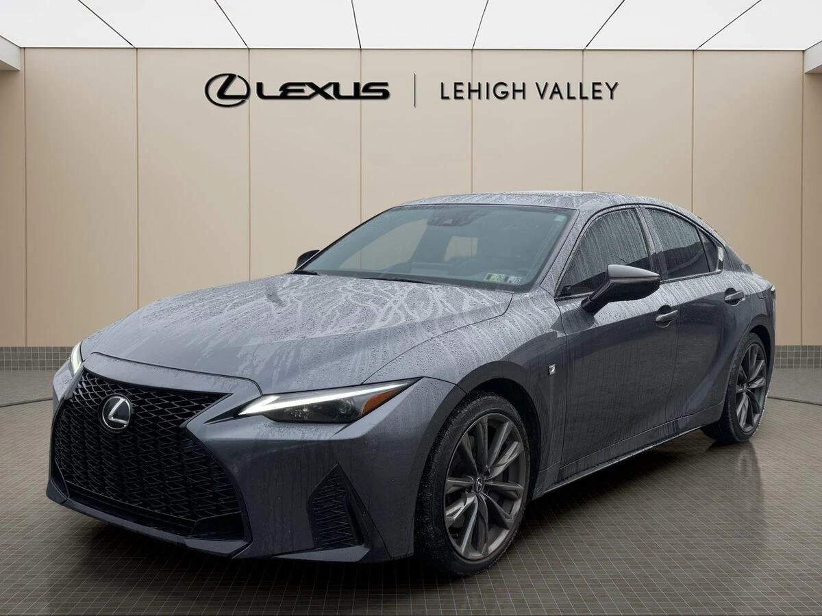 2025 Lexus IS