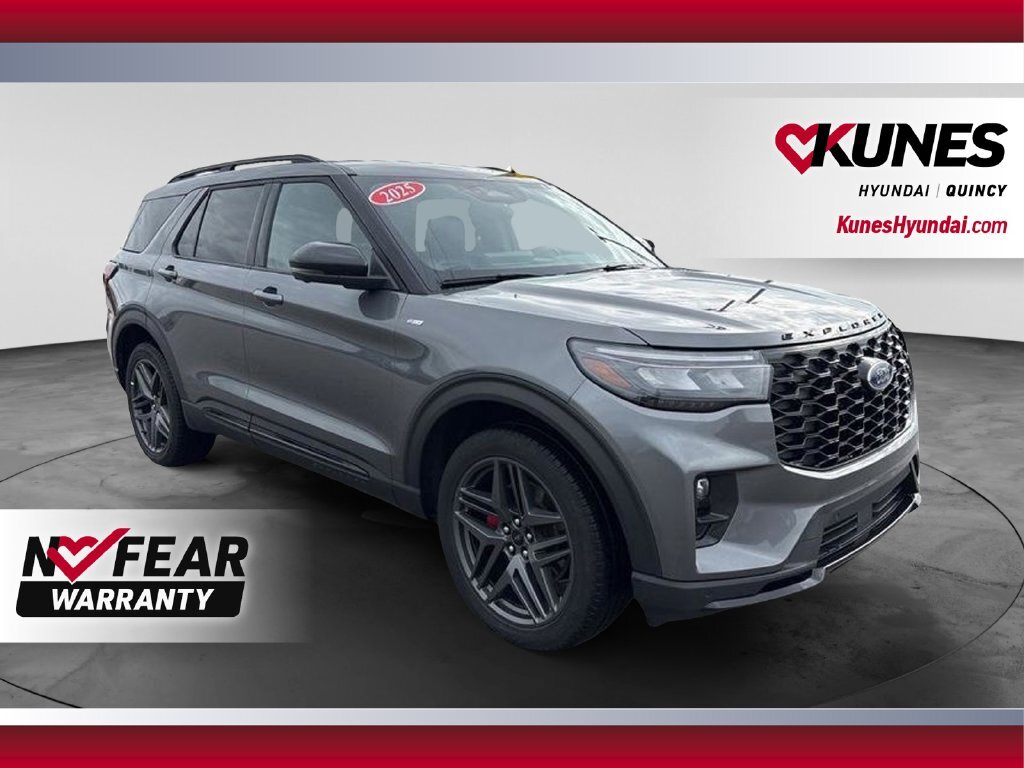 2025 Ford Explorer ST-Line