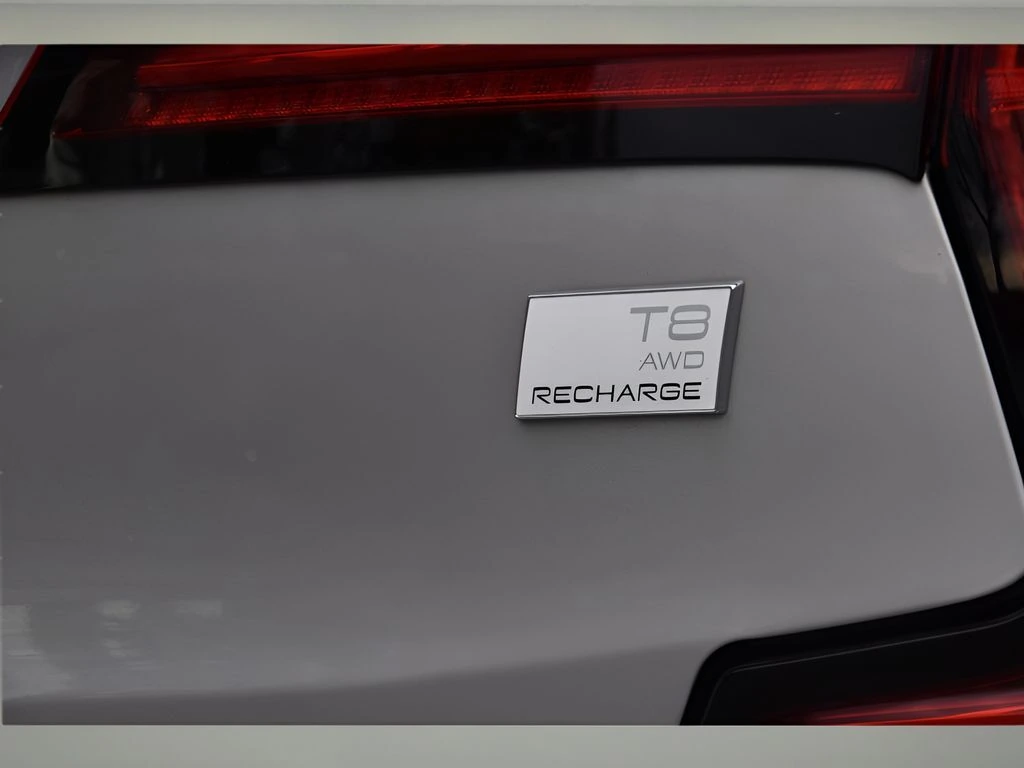 2024 Volvo - image 24