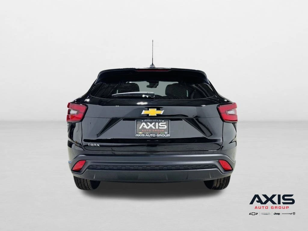2026 Chevrolet Trax LS - Photo 7