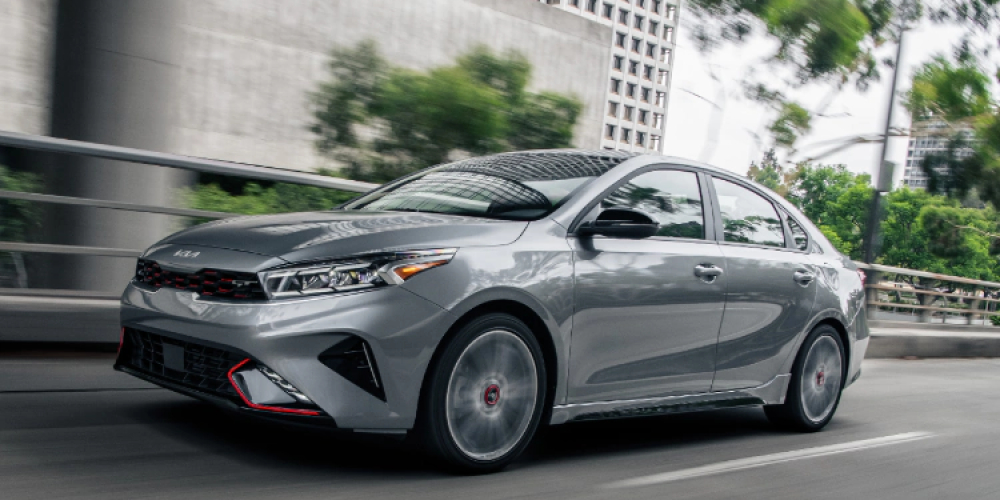 2022 Kia Forte driving on the street