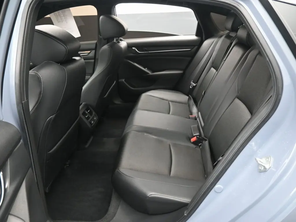 2021 Honda Accord Sport 2.0T photo 26