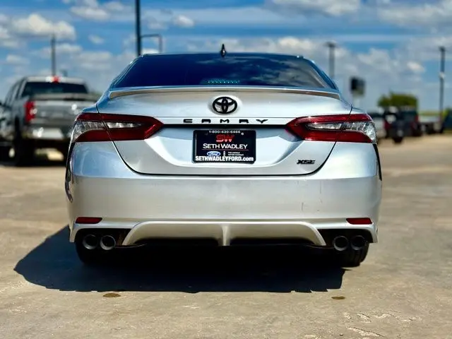 2021 Toyota Camry XSE photo 6