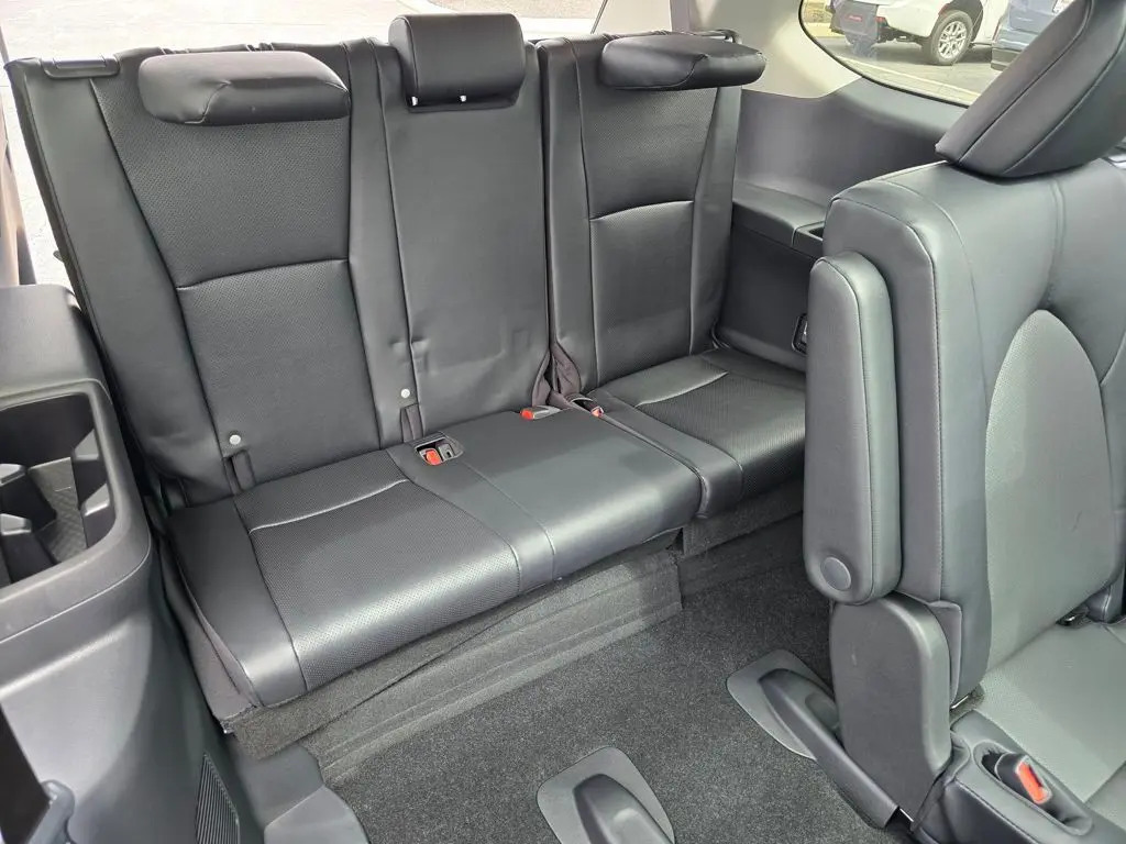 2025 Toyota Grand Highlander XLE photo 19
