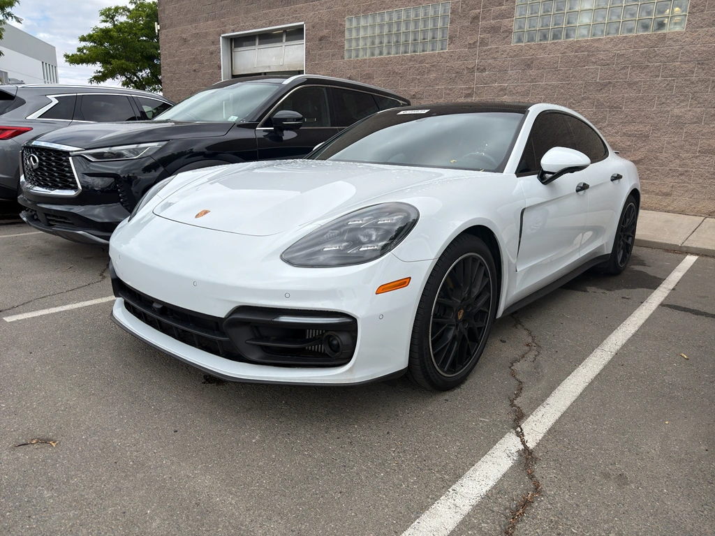 2023 Porsche Panamera Platinum Edition