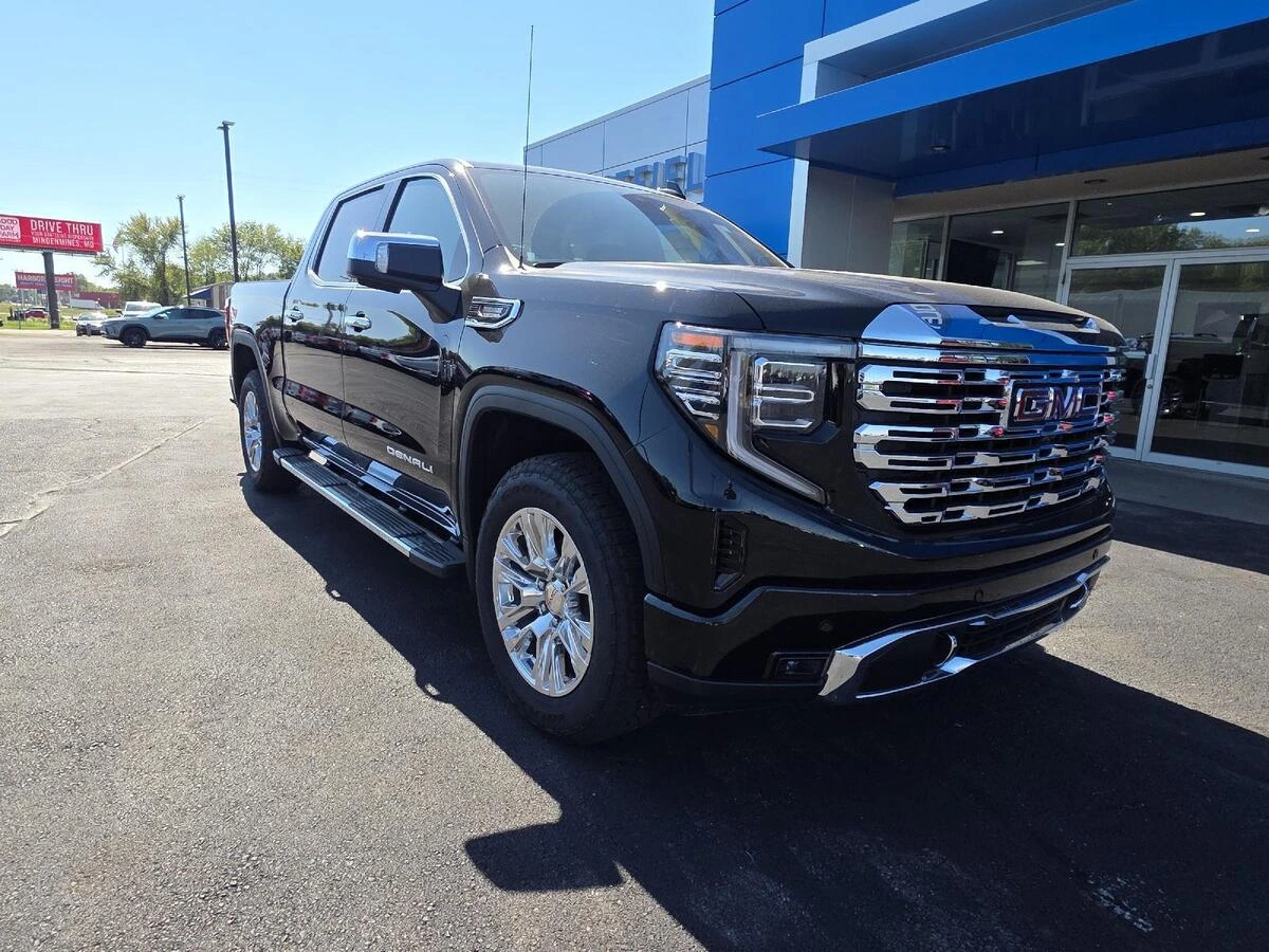 2026 GMC Sierra 1500 Denali - Photo 8