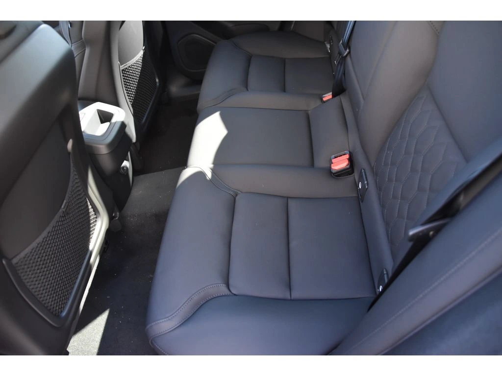 2026 Volvo - image 14