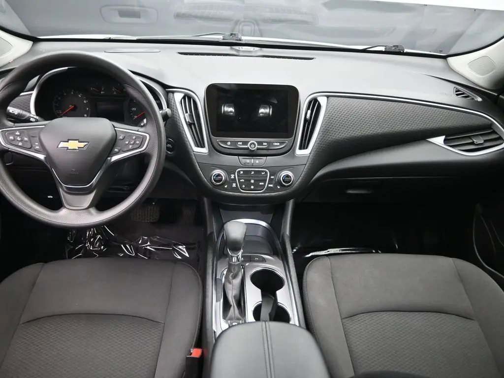 2024 Chevrolet Malibu 1LT photo 19