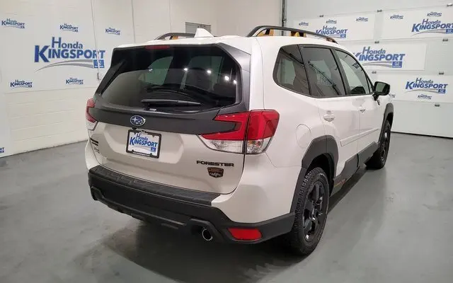2022 Subaru Forester Wilderness photo 2