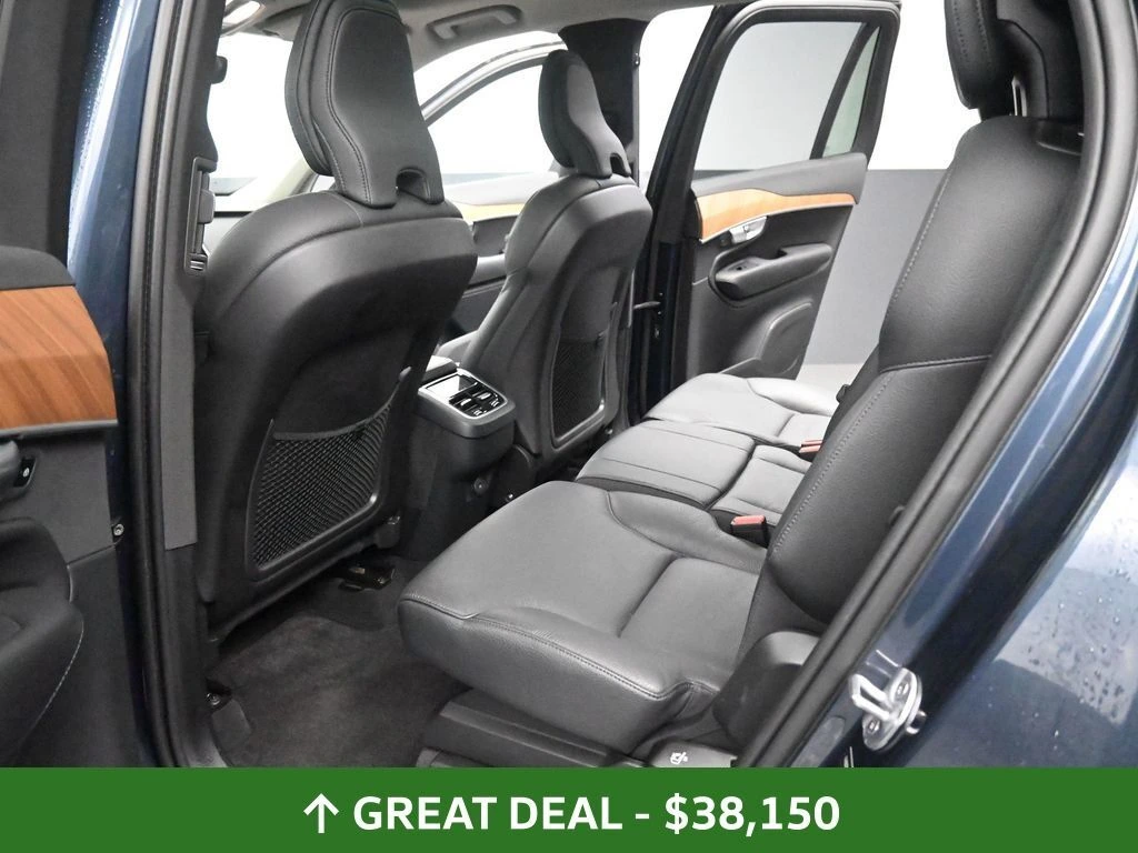 2024 Volvo - image 31