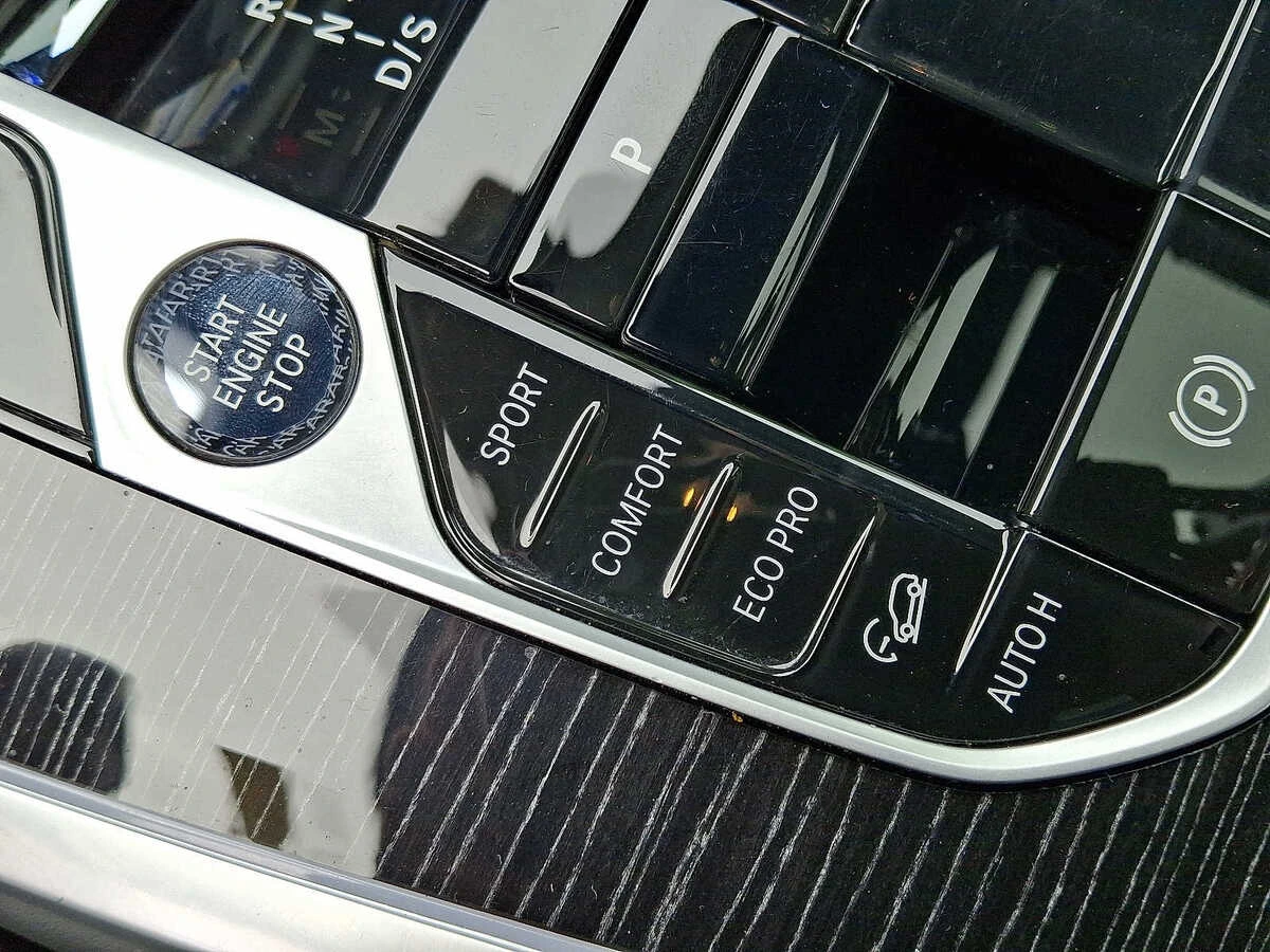2025 BMW X7 M60i - Photo 26