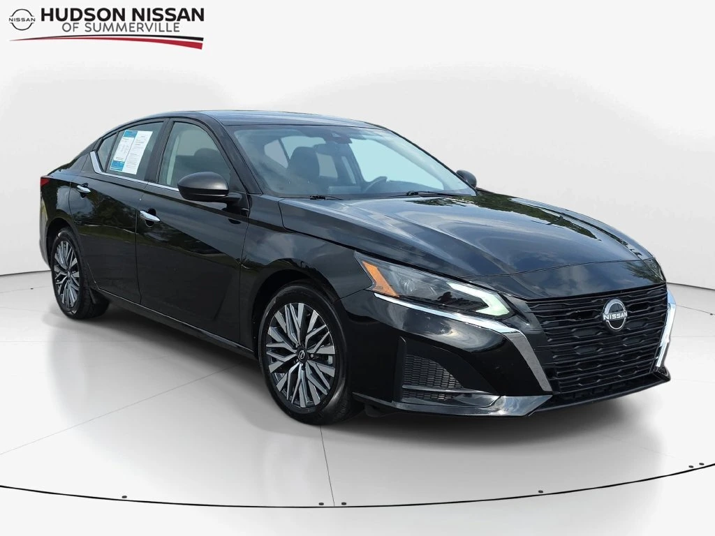 2025 Nissan Altima