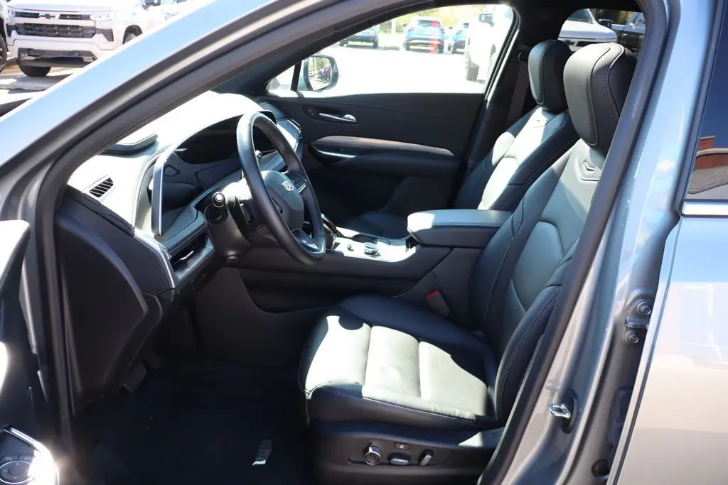 2024 Cadillac XT4 Premium Luxury photo 6