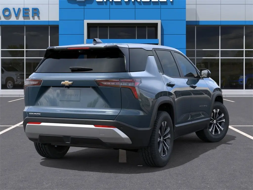 2026 Chevrolet Equinox LT photo 4