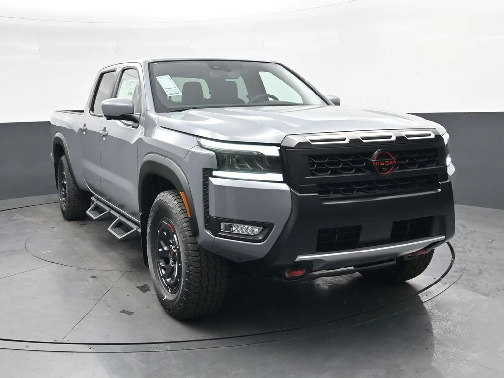 2026 Nissan Frontier PRO-4X's photo