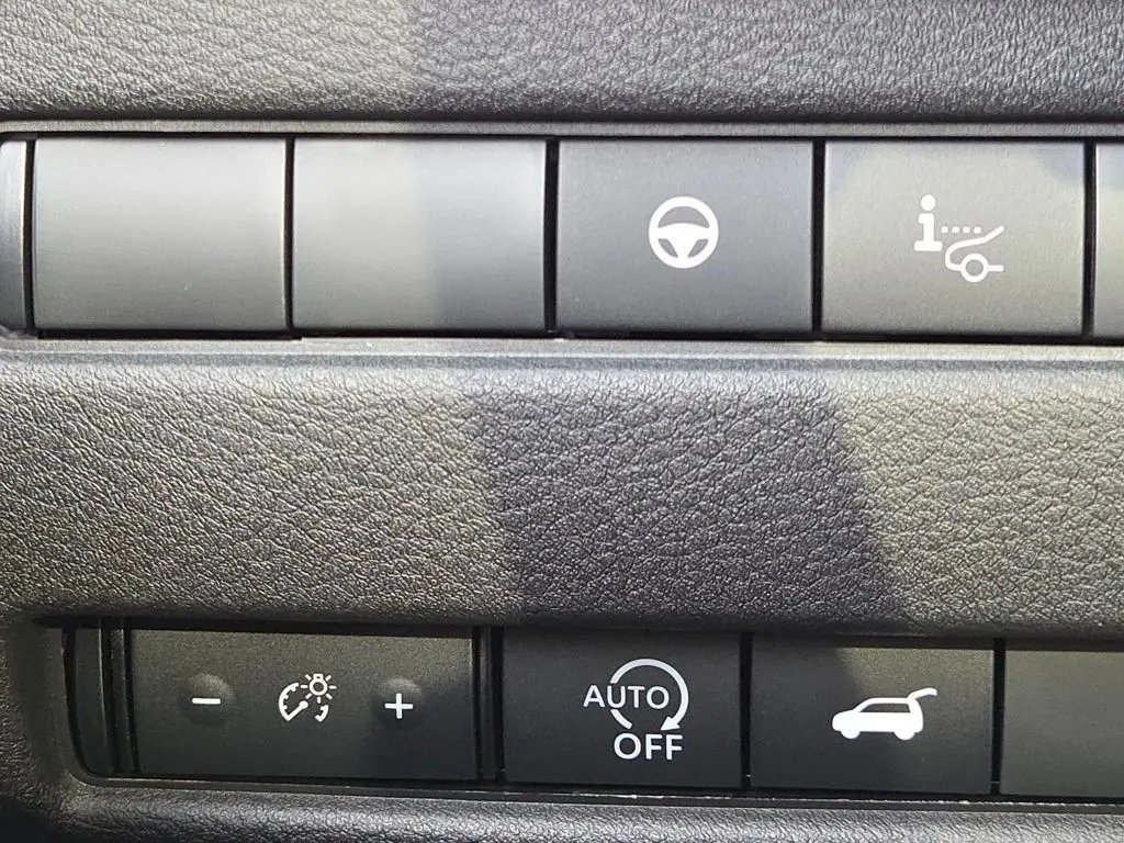 2026 Nissan Rogue Platinum photo 16