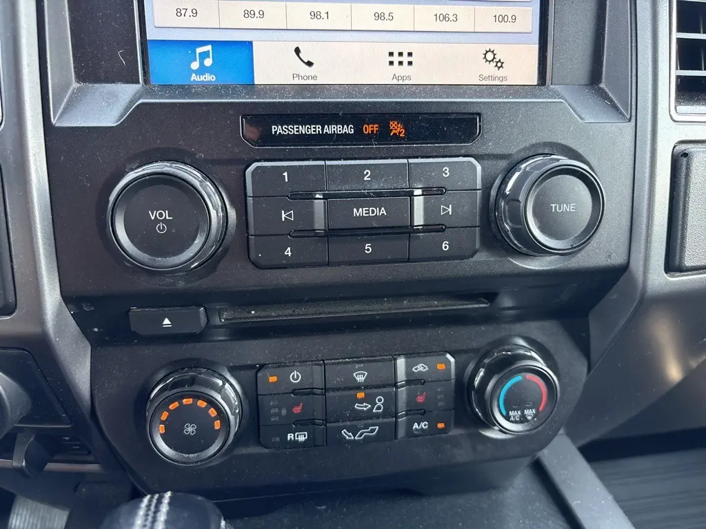 2018 Ford F-150 XLT photo 21