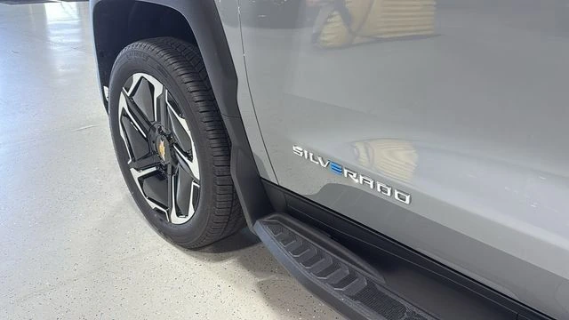 2026 Chevrolet Silverado EV LT - Photo 22