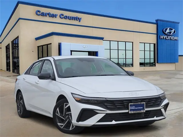 2025 Hyundai Elantra Blue's photo