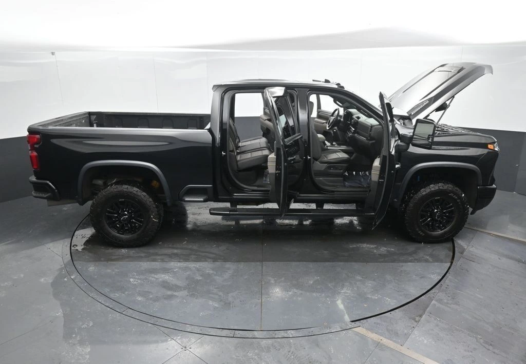 2024 Chevrolet Silverado 2500HD ZR2 - Photo 55
