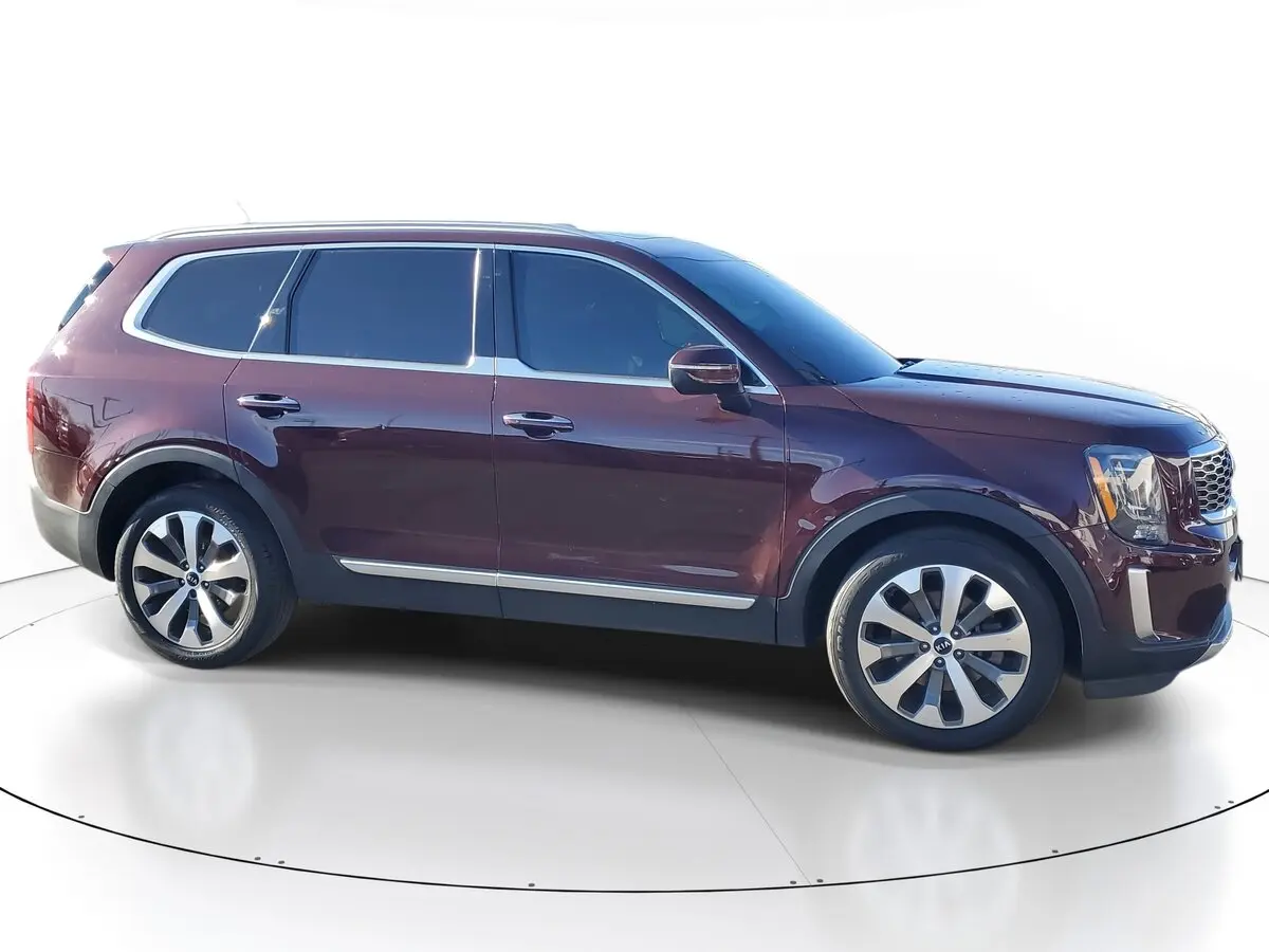 2021 Kia Telluride S's photo