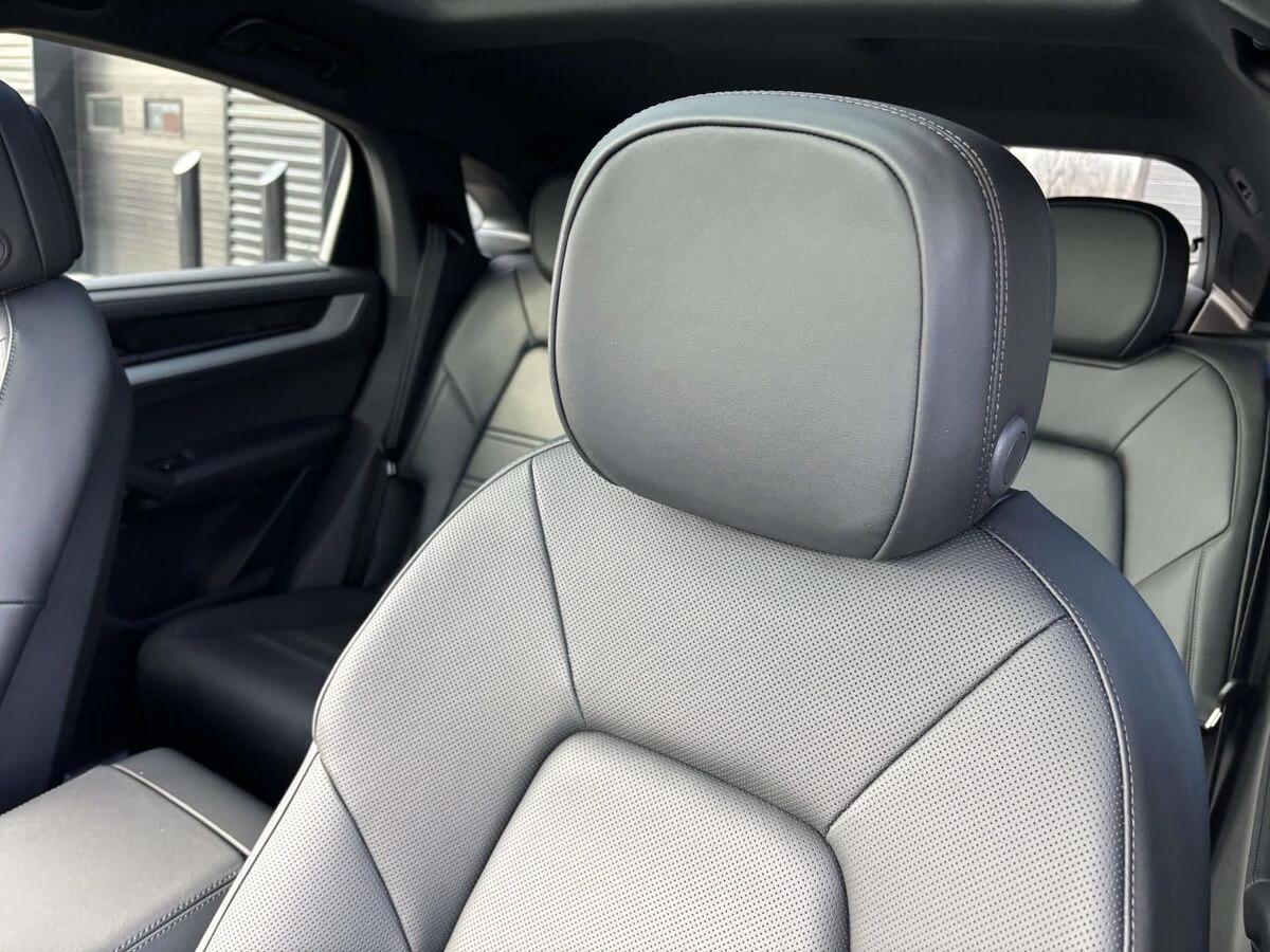 2026 Porsche Cayenne Coupe S - Photo 21