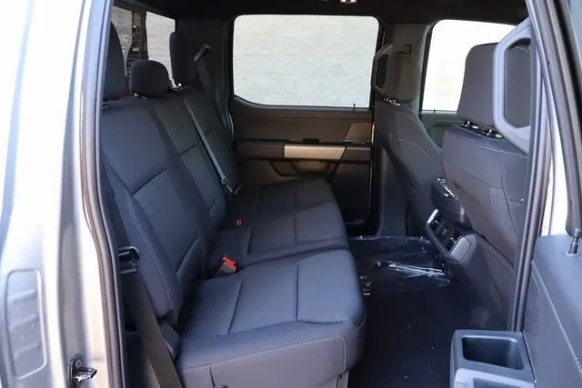 2025 Ford F-150 XLT photo 30