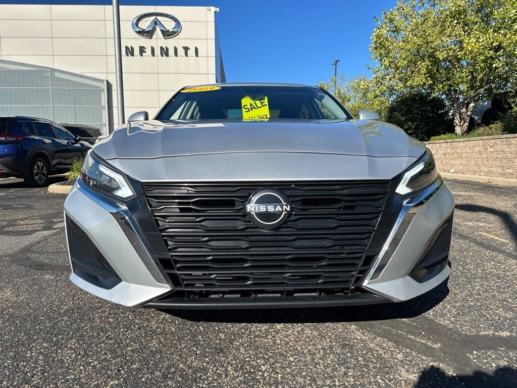 2023 Nissan Altima SV - Photo 19