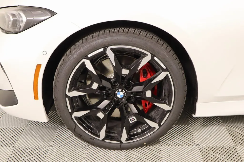 2025 Bmw 330i photo 19