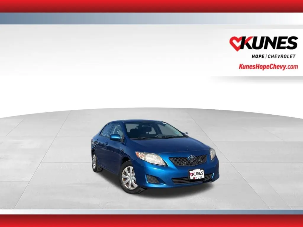 2010 Toyota Corolla LE's photo