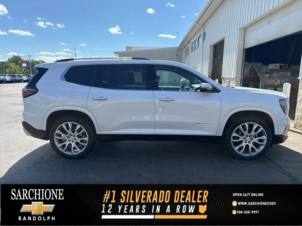 2024 GMC Acadia Denali AWD's photo