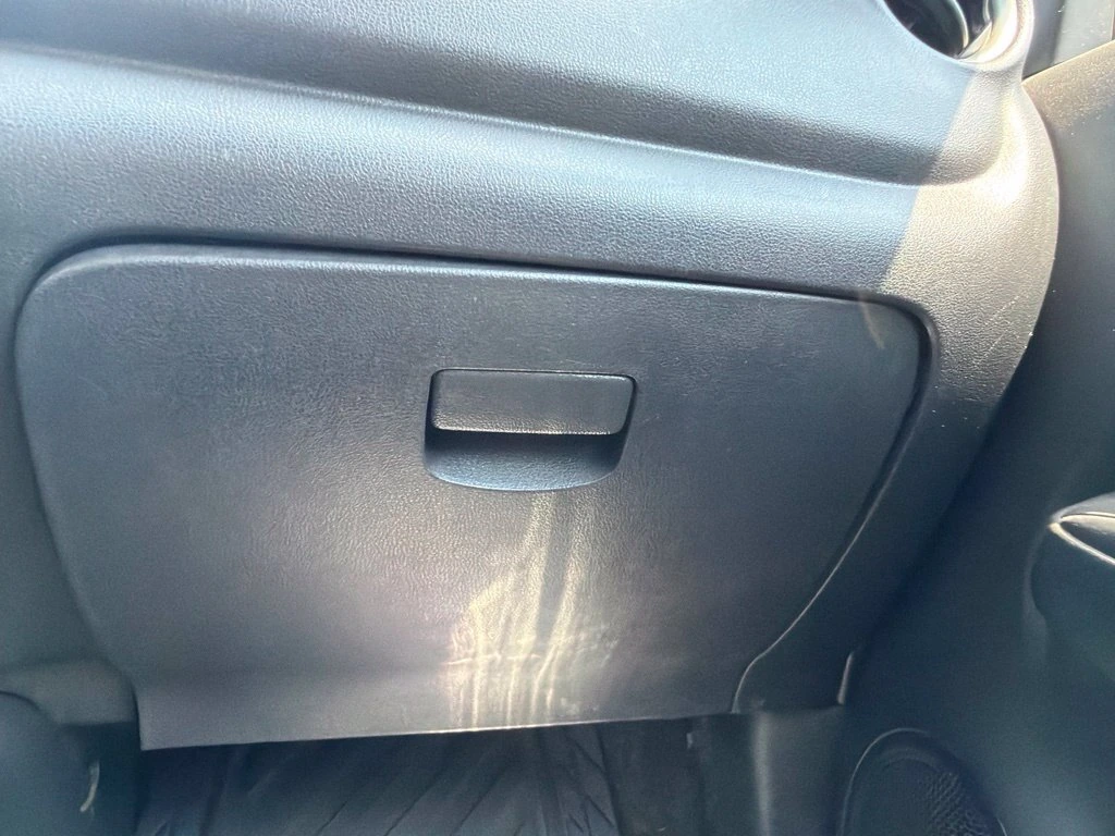 2017 Nissan Versa Sedan SV - Photo 23