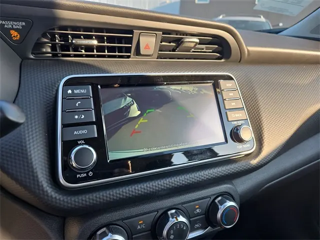 2025 Nissan Kicks Play S photo 23