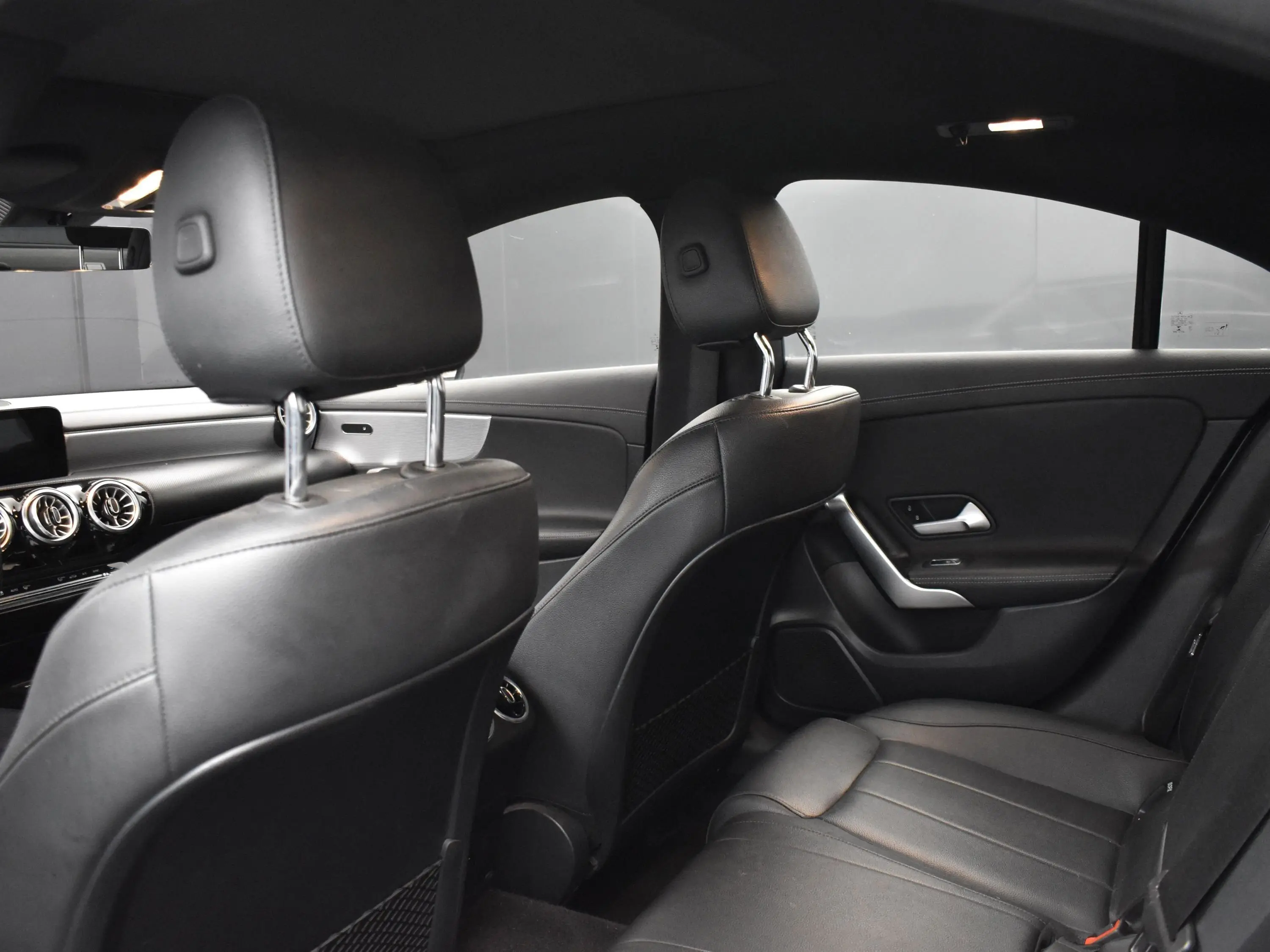 2022 Mercedes Benz CLA 250 4MATIC photo 9