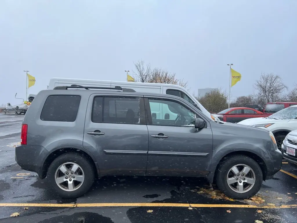 2011 Honda Pilot EX-L photo 2