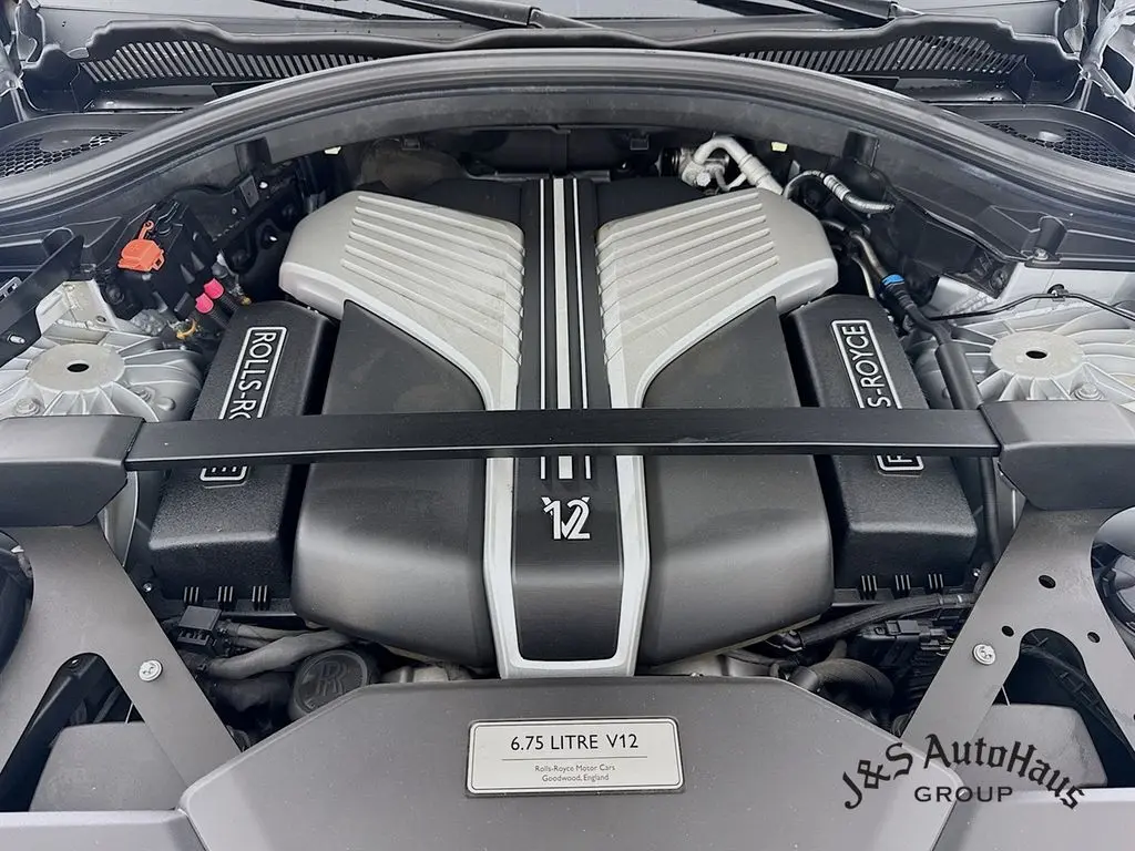 2022 Rolls Royce Cullinan RR31 photo 32