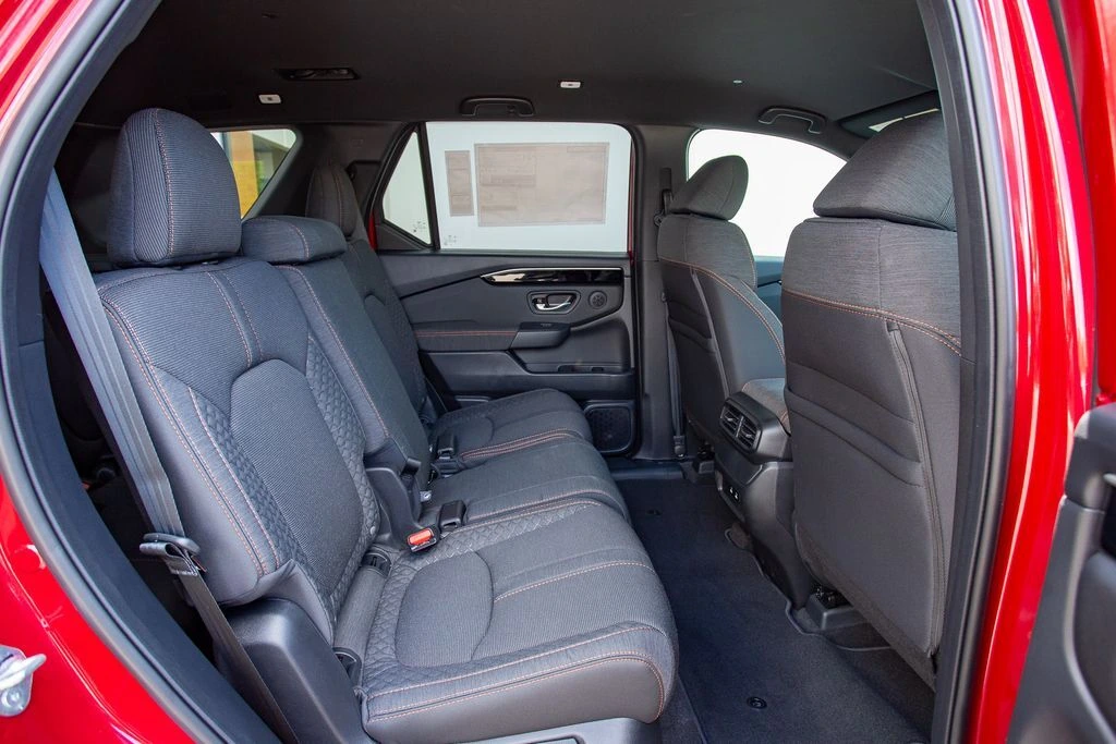 2026 Honda Pilot Sport - Photo 14