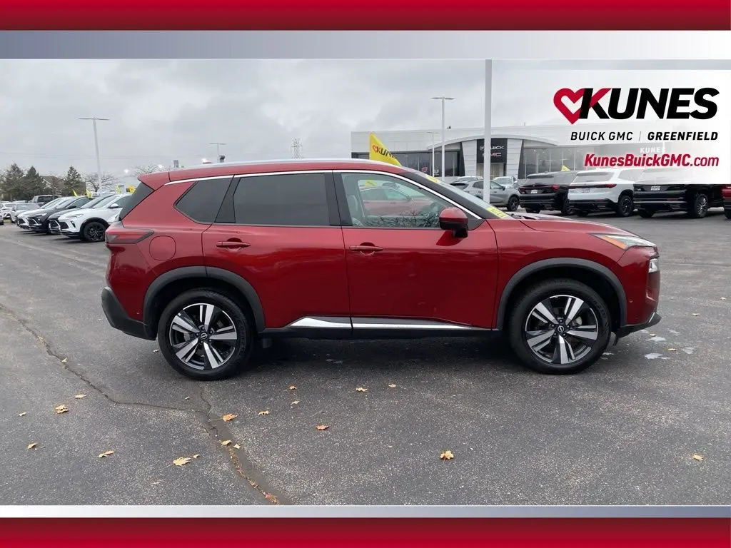 2023 Nissan Rogue SL photo 2