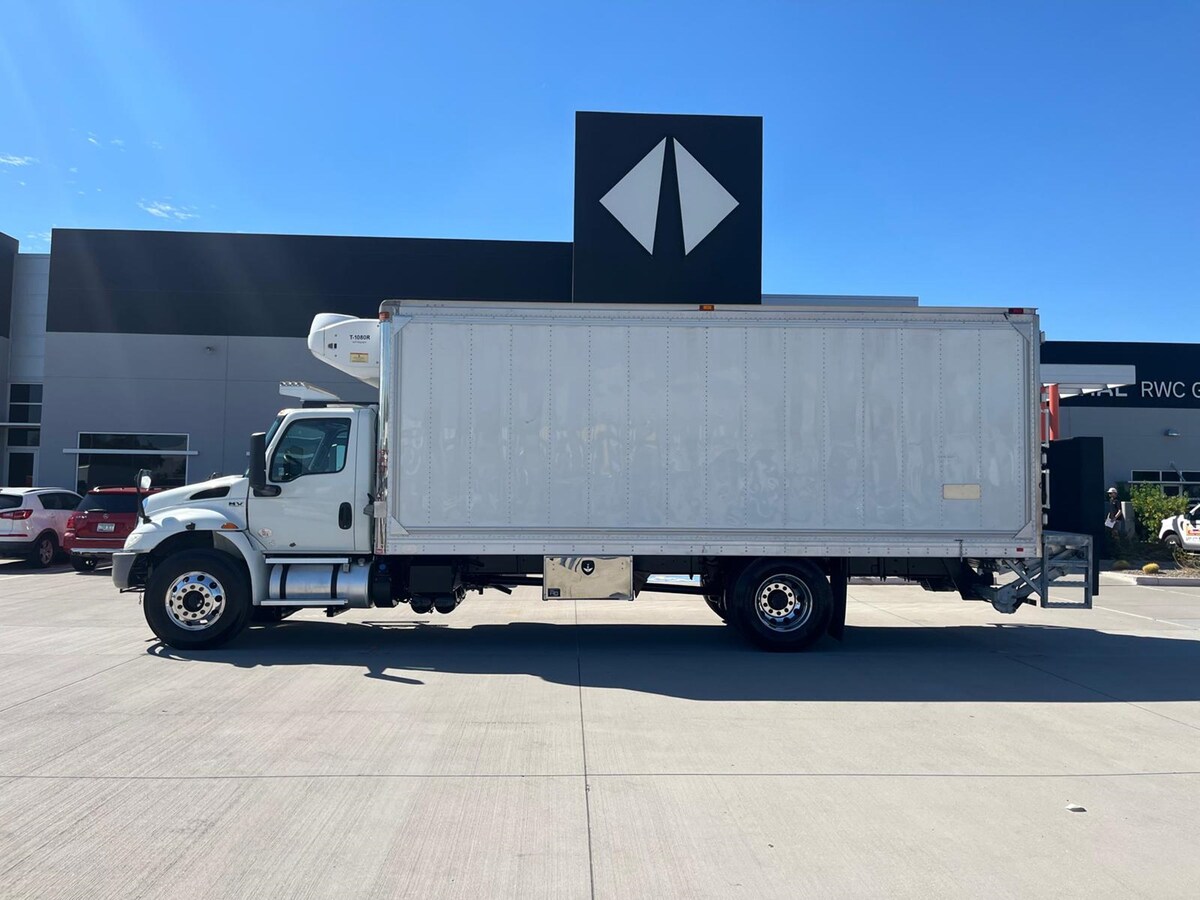 2020 International MV in Phoenix, AZ — photo 2