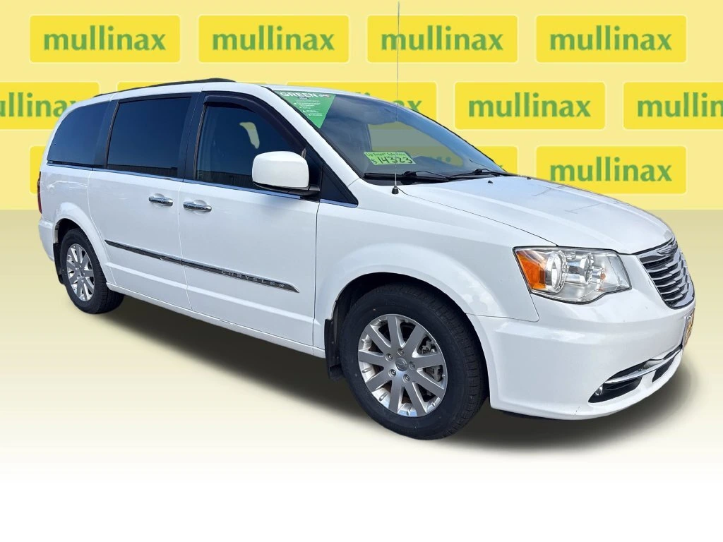 2016 Chrysler Town & Country Touring