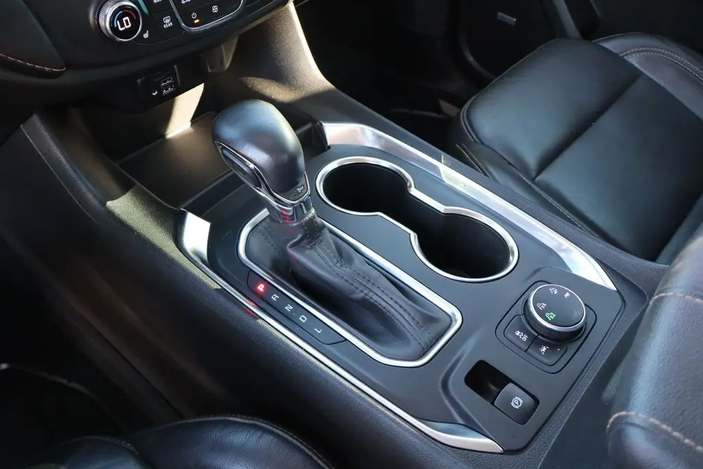 2021 Chevrolet Traverse Leather photo 23