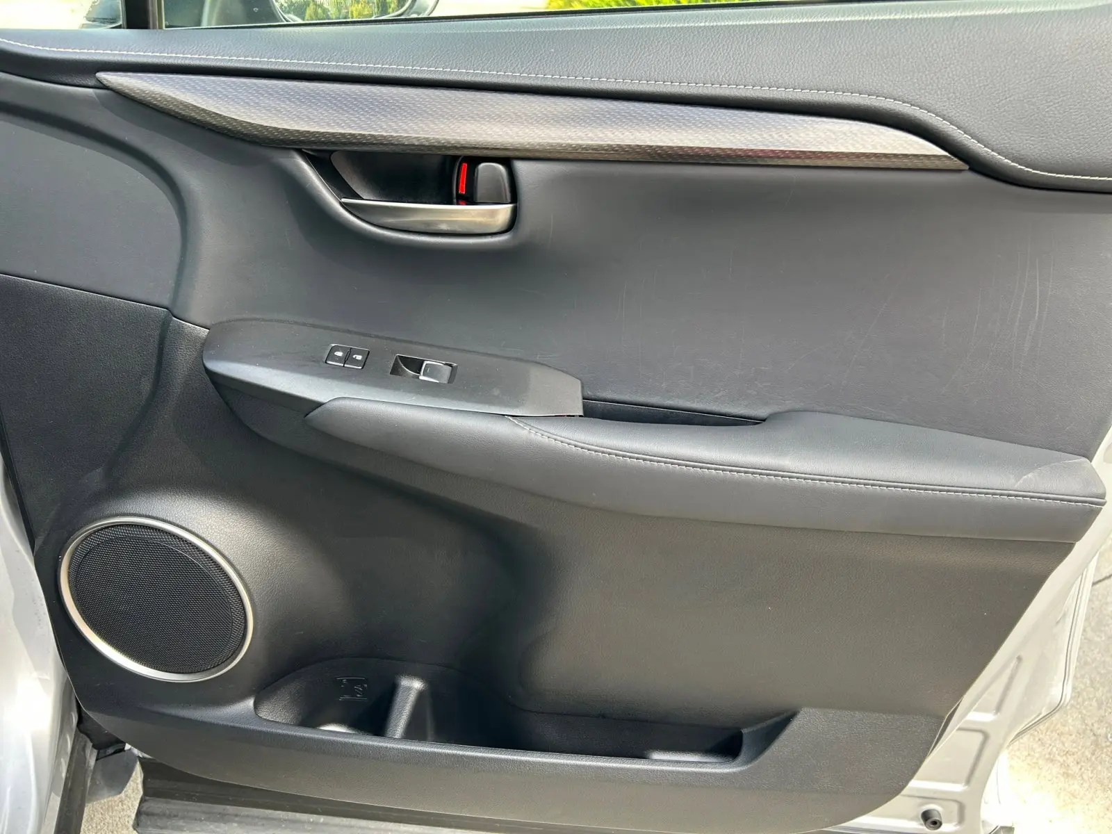 2019 Lexus NX 300 AWD photo 16