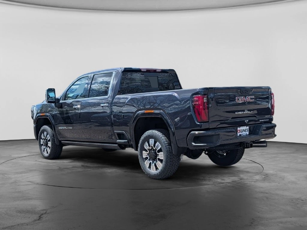 2026 GMC Sierra 3500HD Denali - Photo 9