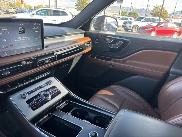 2022 Lincoln Aviator Reserve photo 21