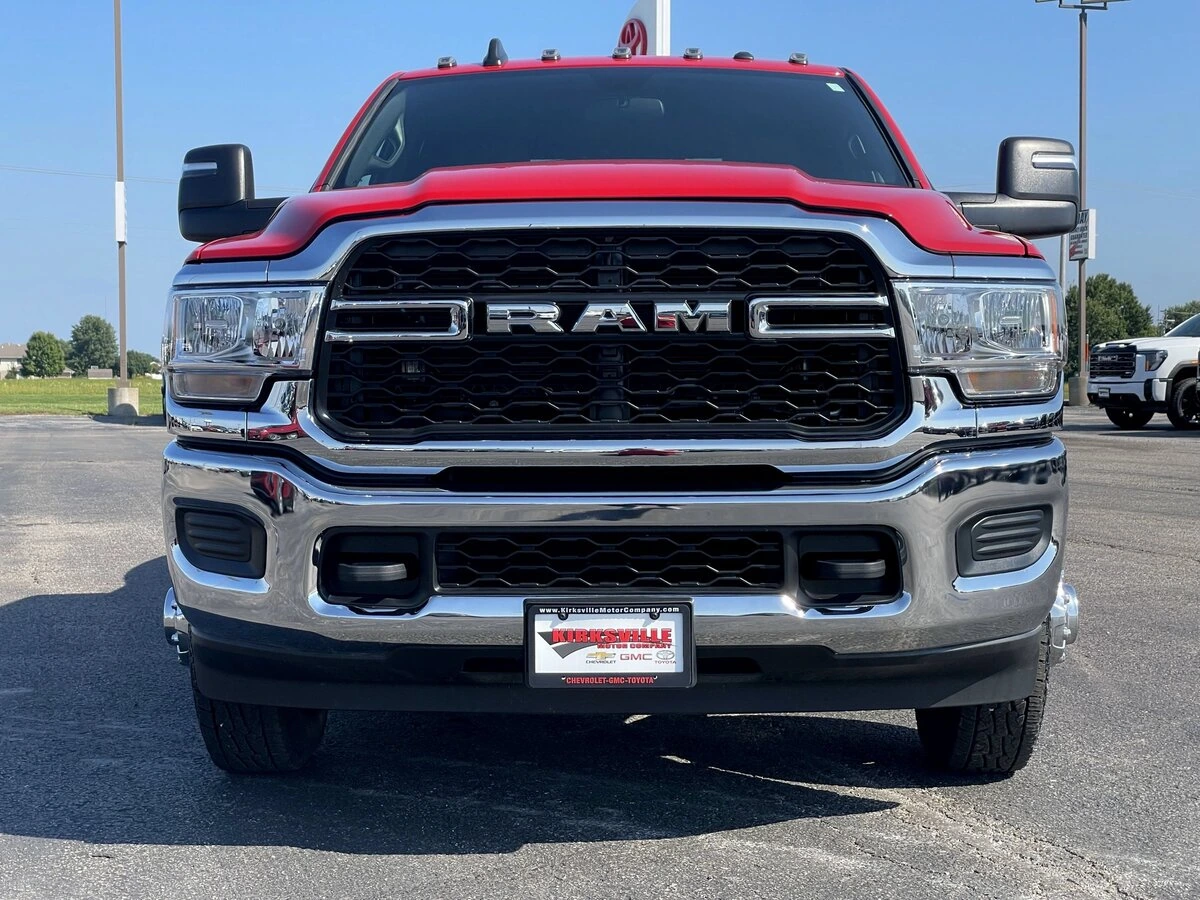 2024 RAM Ram 3500 Pickup Tradesman - Photo 10