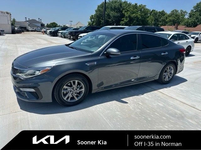 2020 Kia Optima LX AT's photo