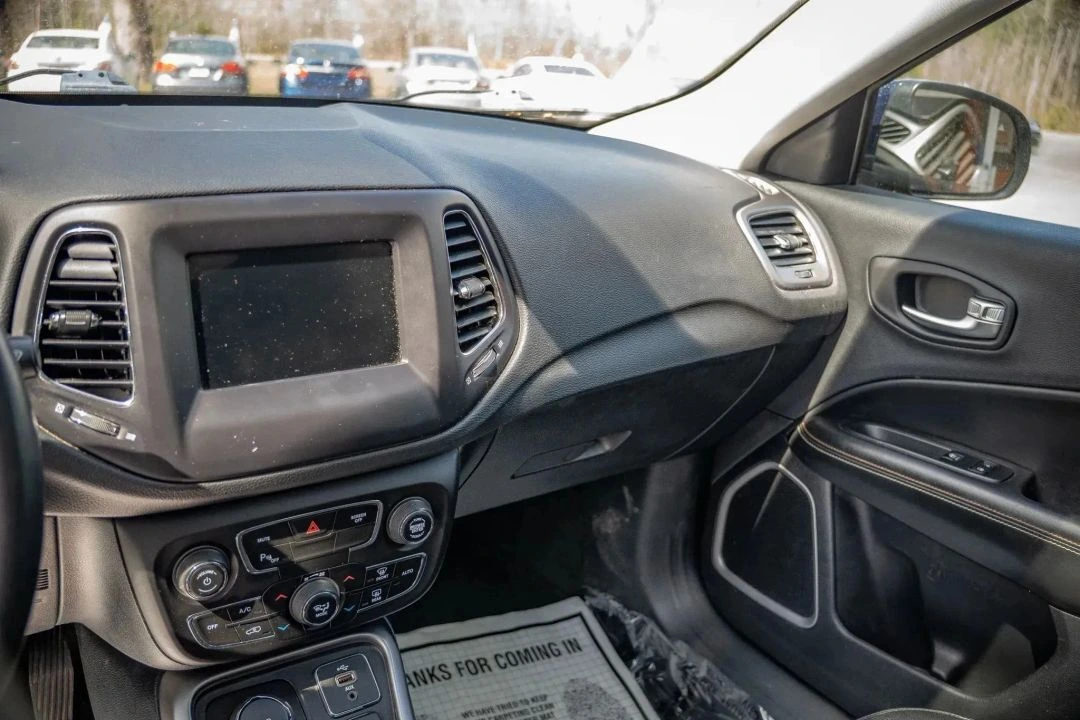 2018 Jeep Compass Latitude - Photo 21