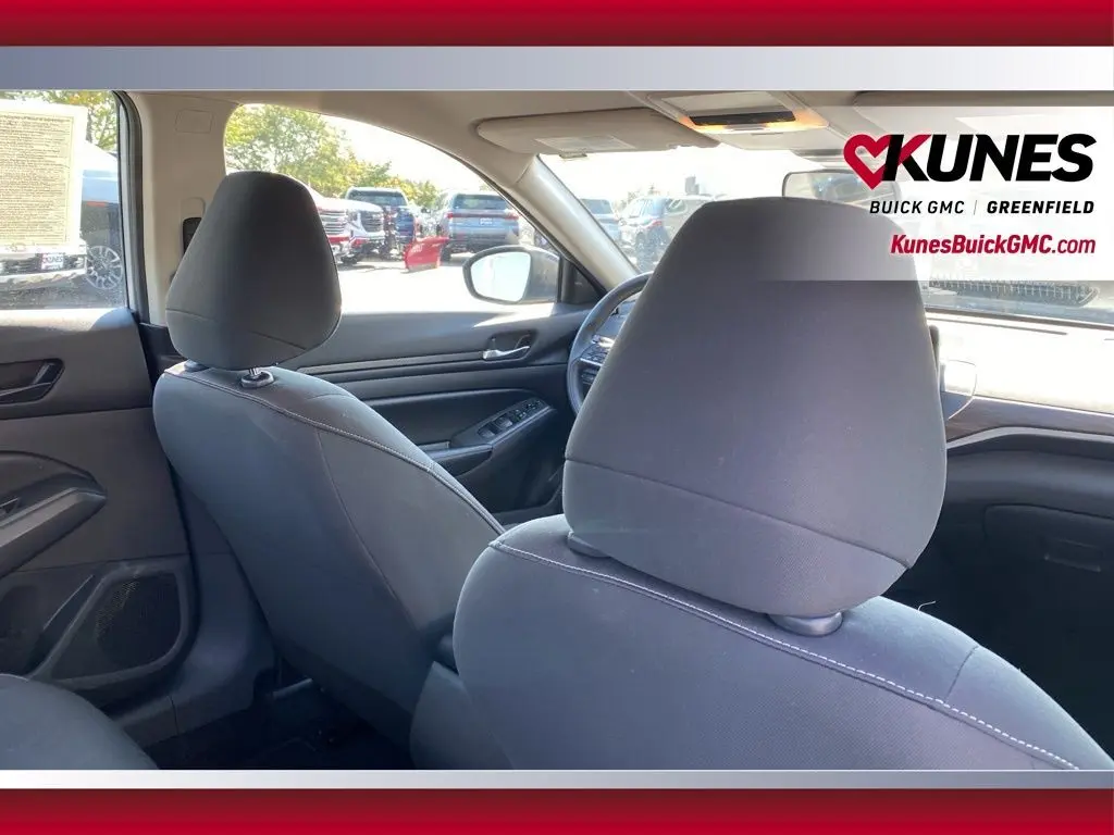 2024 Nissan Altima 2.5 SV photo 29